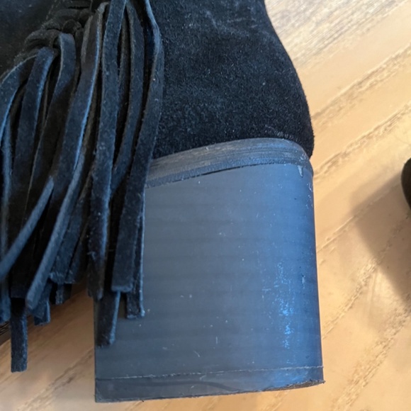 Black Suede Fringe Ankle Bootie Size 8.5 by Kenneth Cole Reation - Picture 8 of 15